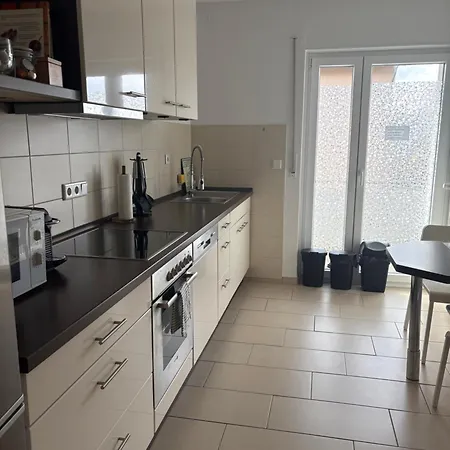 Ruhige, Zentrale 90 Qm In - Parkplatz Inklusive Apartmán Bad Salzuflen