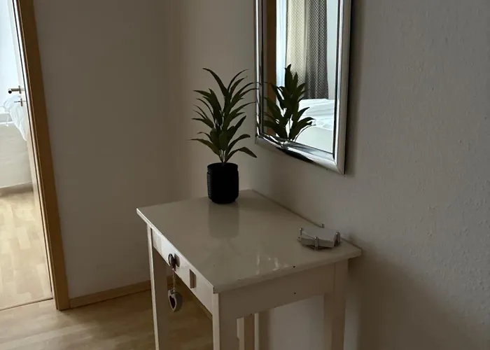 Ruhige, Zentrale 90 Qm In - Parkplatz Inklusive * 바트잘츠우프렌